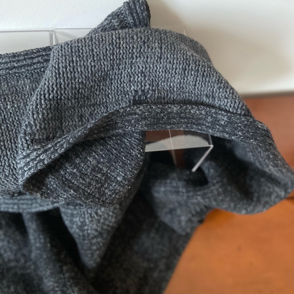 Louis vuitton grey damier wool scarf - Picture 6 of 12